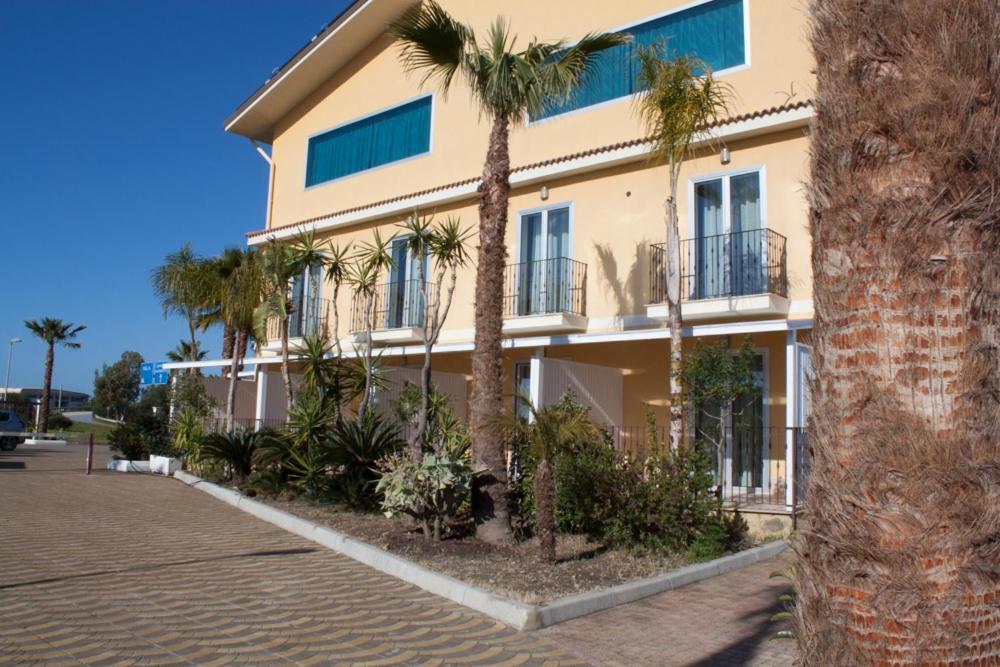Hotel Zabbara ليكاتا المظهر الخارجي الصورة